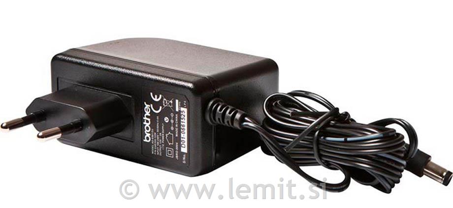 Adapter AD-E001 EU 12v/2amp (EU)