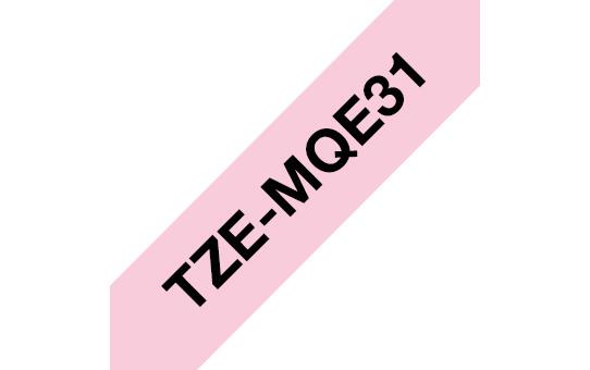 TZE-MQE31 pastelno rožnat/črn 12mm