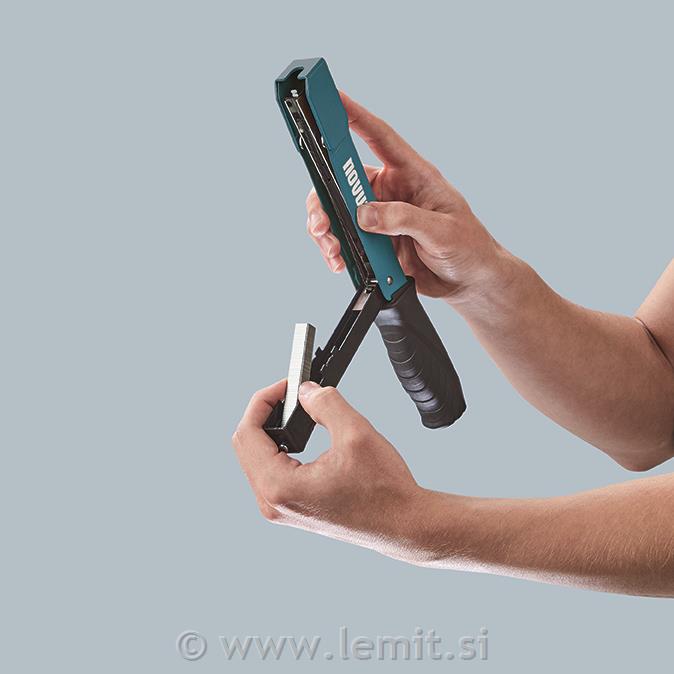 Novus Tapetniški udarni spenjač J-033