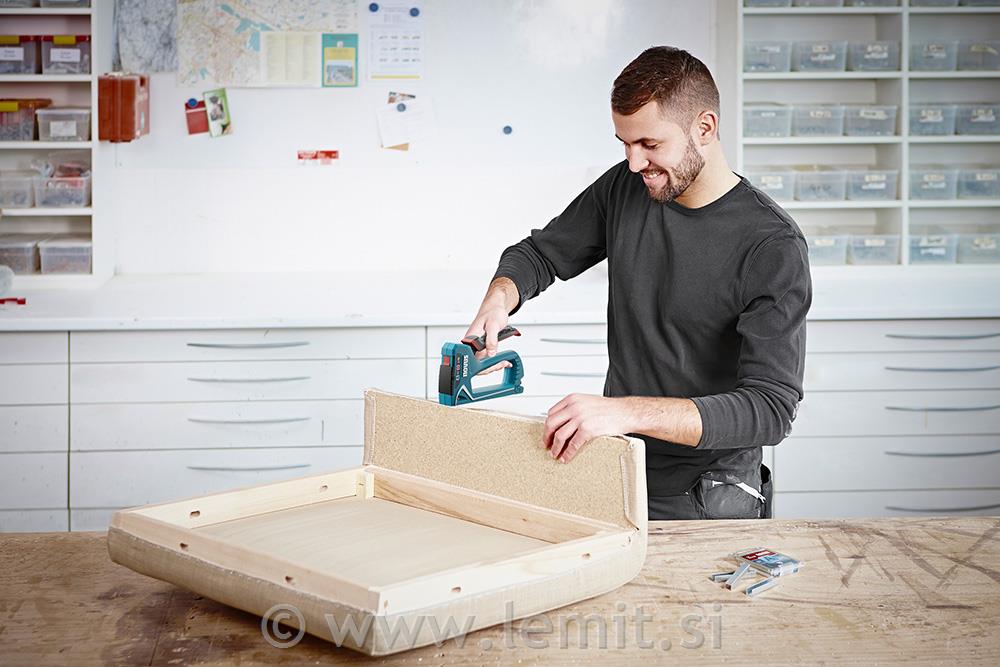 Novus Tapetniški spenjač J-15